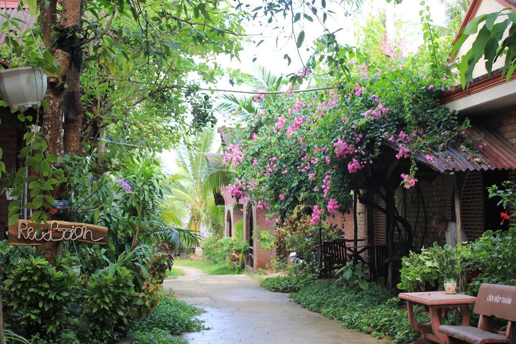 Lien Hiep Thanh Homestay & Beach Bar Duong Dong Exterior foto