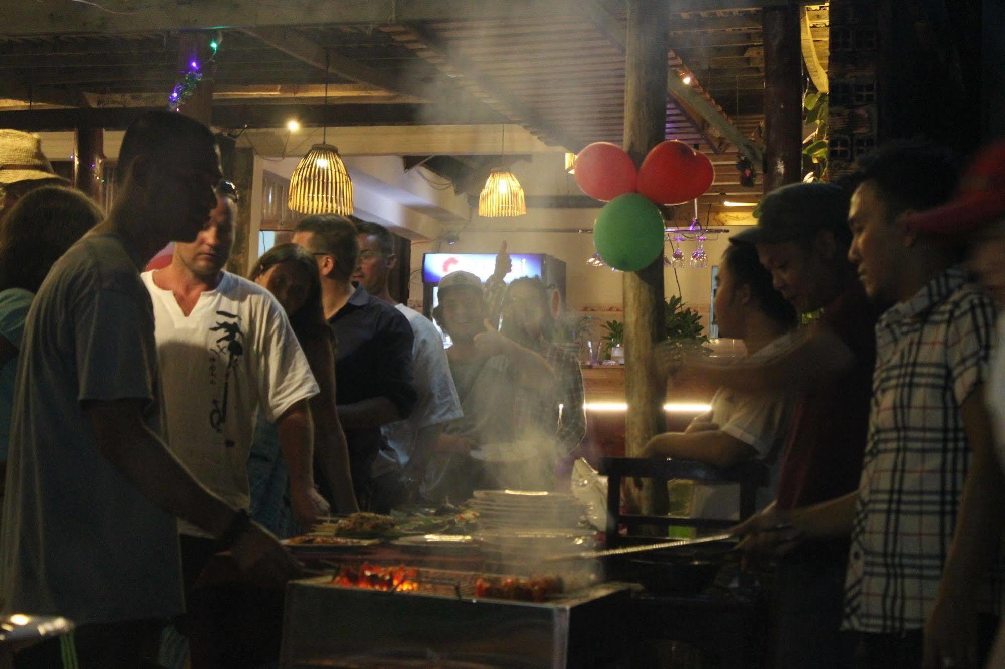 Lien Hiep Thanh Homestay & Beach Bar Duong Dong Exterior foto