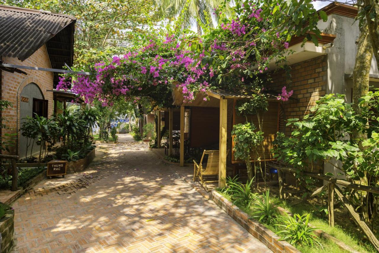 Lien Hiep Thanh Homestay & Beach Bar Duong Dong Exterior foto
