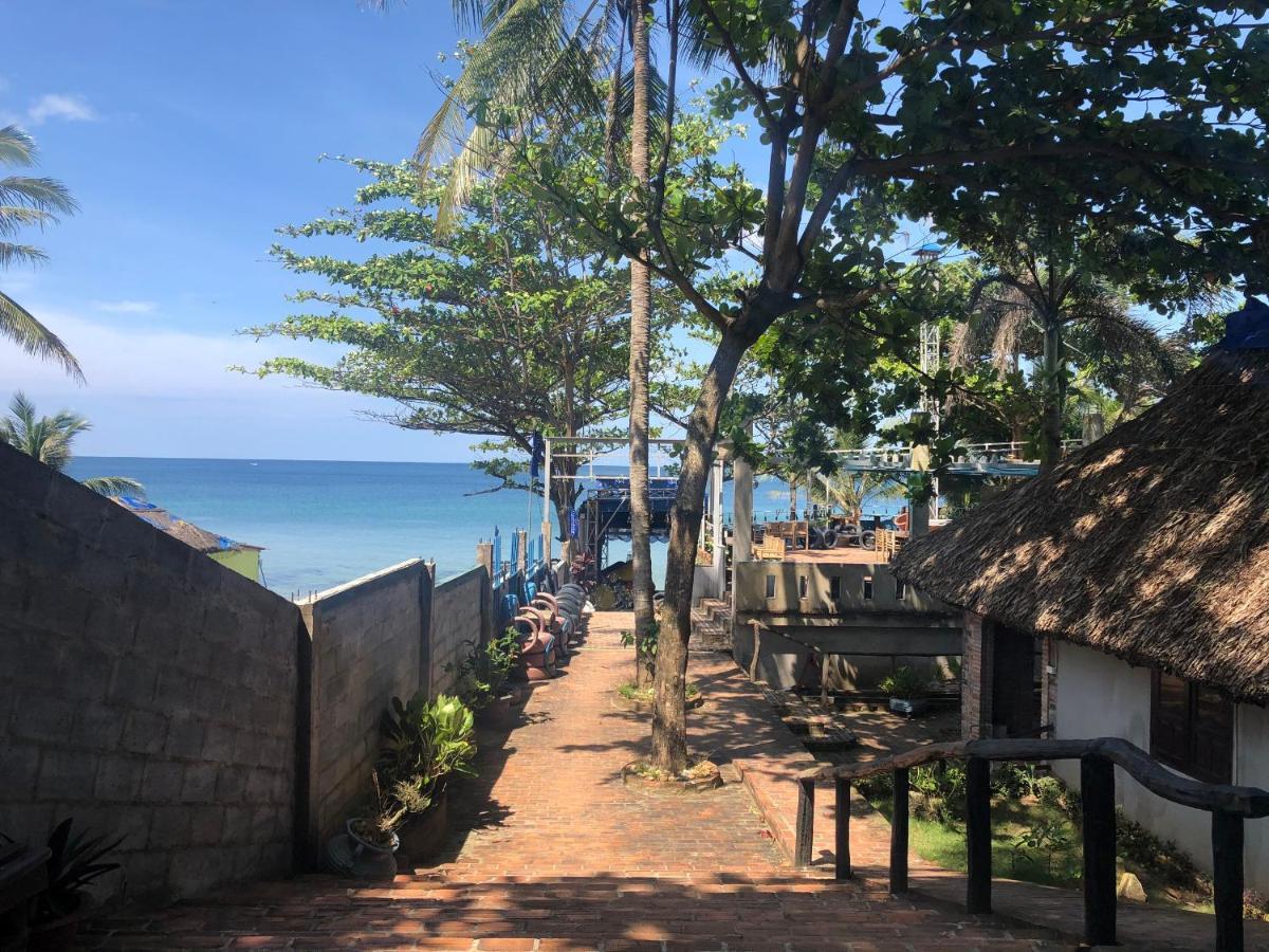 Lien Hiep Thanh Homestay & Beach Bar Duong Dong Exterior foto