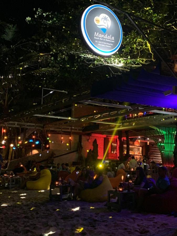 Lien Hiep Thanh Homestay & Beach Bar Duong Dong Exterior foto
